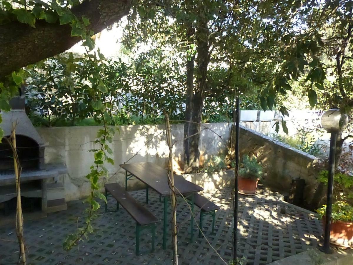 Apartments Vila Lavanda 오미살즈 외부 사진