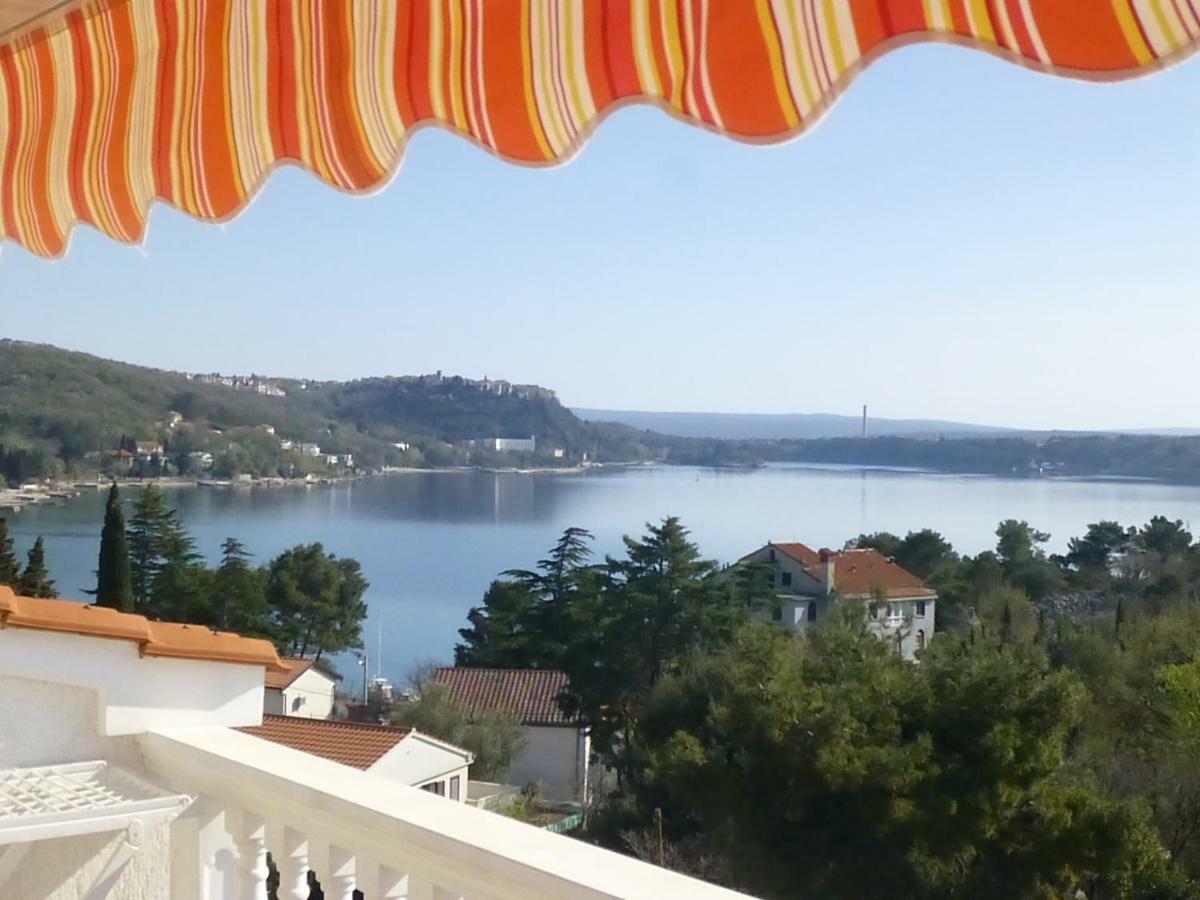 Apartments Vila Lavanda 오미살즈 외부 사진